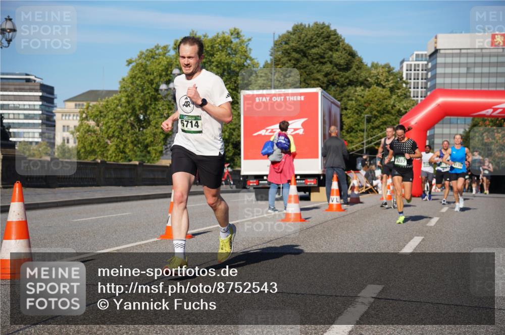 07.09.2025 - BARMER Alsterlauf Yannick Fuchs http://msf.ph/oto/8752543 07.09.2025 09:36:24 Laufen 5714, 6139 meine-sportfotos.de