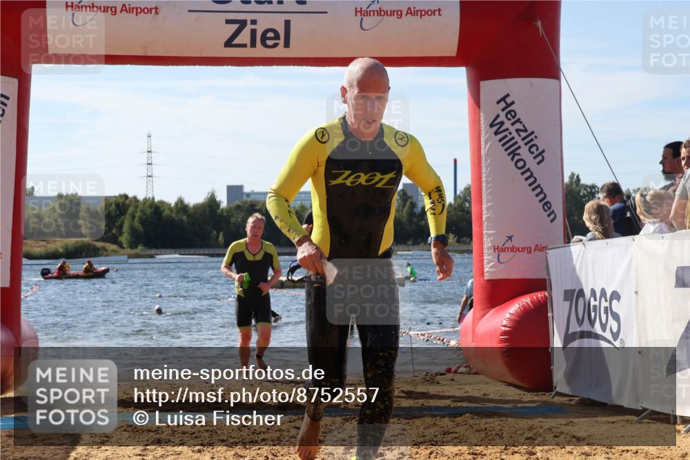 07.09.2025 - 19. Norderstedt Triathlon Luisa Fischer http://msf.ph/oto/8752557 07.09.2025 11:23:18 Schwimmen 703, 807, 857, 1282, 1349 meine-sportfotos.de