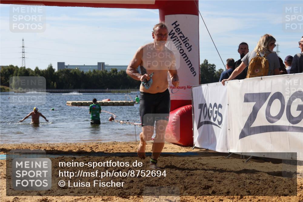 07.09.2025 - 19. Norderstedt Triathlon Luisa Fischer http://msf.ph/oto/8752694 07.09.2025 11:24:01 Schwimmen 800, 823 meine-sportfotos.de
