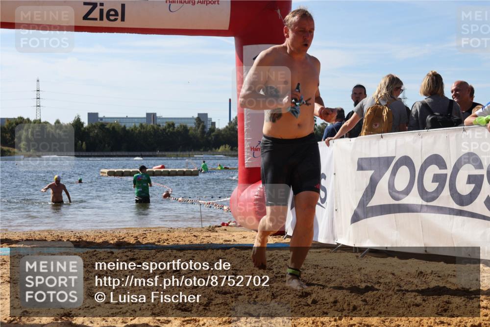 07.09.2025 - 19. Norderstedt Triathlon Luisa Fischer http://msf.ph/oto/8752702 07.09.2025 11:24:02 Schwimmen 800, 823 meine-sportfotos.de