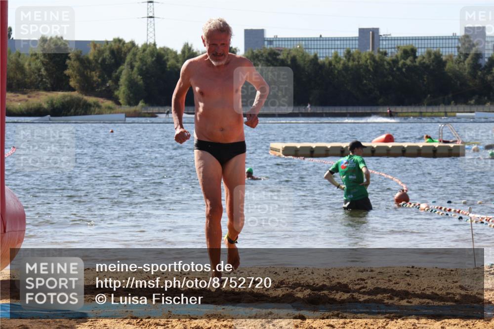 07.09.2025 - 19. Norderstedt Triathlon Luisa Fischer http://msf.ph/oto/8752720 07.09.2025 11:24:13 Schwimmen 192 meine-sportfotos.de