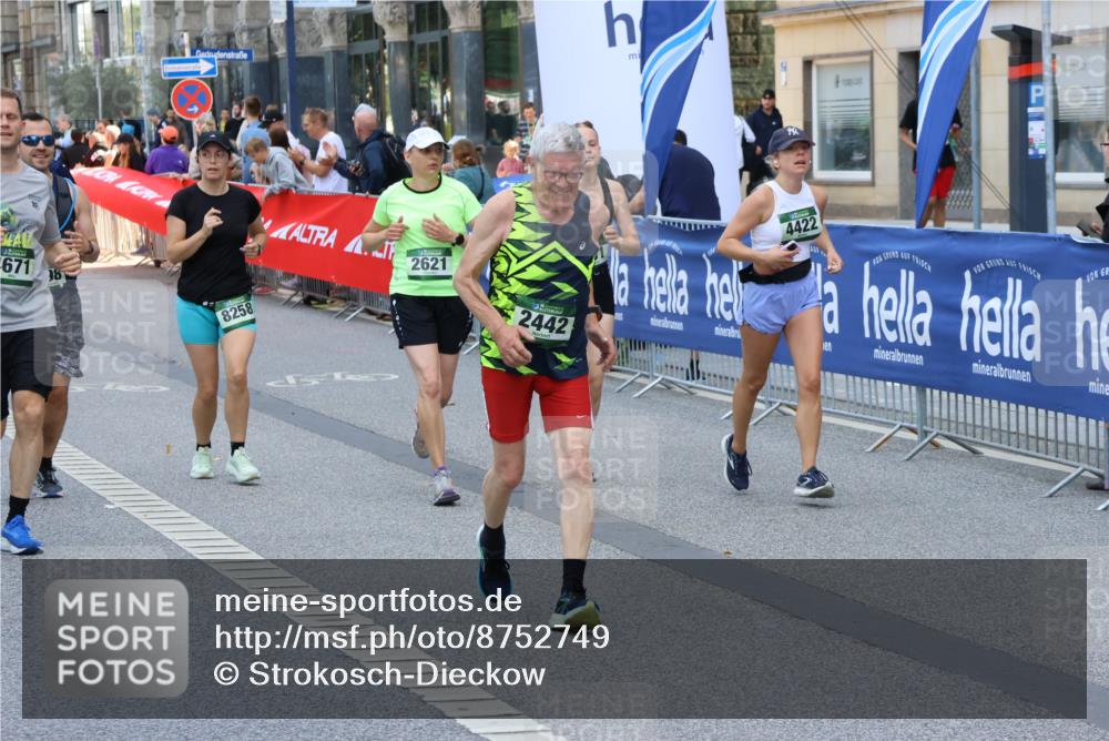 07.09.2025 - BARMER Alsterlauf Strokosch-Dieckow http://msf.ph/oto/8752749 07.09.2025 10:14:51 Ziel 2158, 2651, 2674, 3132, 3133, 3548, 3722, 3771, 4020, 4021, 4177, 4520, 4556, 4607, 4608, 4756, 4757, 4878, 4879, 5134, 5270, 5271, 5291, 5631, 8413 meine-sportfotos.de