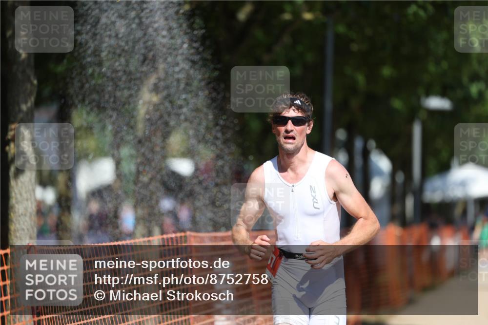 07.09.2025 - 19. Norderstedt Triathlon Michael Strokosch http://msf.ph/oto/8752758 07.09.2025 12:46:40 Laufen 697, 788 meine-sportfotos.de