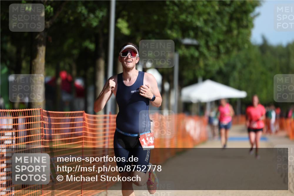 07.09.2025 - 19. Norderstedt Triathlon Michael Strokosch http://msf.ph/oto/8752778 07.09.2025 10:37:00 Laufen 1149 meine-sportfotos.de