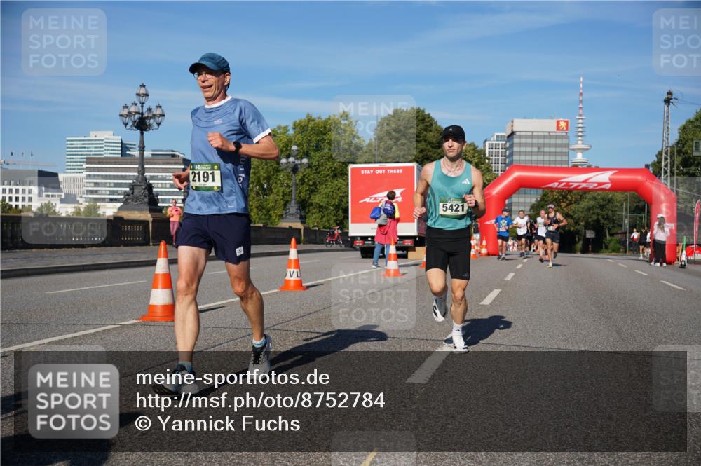 07.09.2025 - BARMER Alsterlauf Yannick Fuchs http://msf.ph/oto/8752784 07.09.2025 09:36:31 Laufen 2191, 5421 meine-sportfotos.de