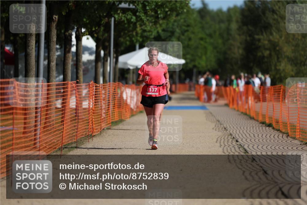07.09.2025 - 19. Norderstedt Triathlon Michael Strokosch http://msf.ph/oto/8752839 07.09.2025 10:37:05 Laufen 1137, 1149 meine-sportfotos.de