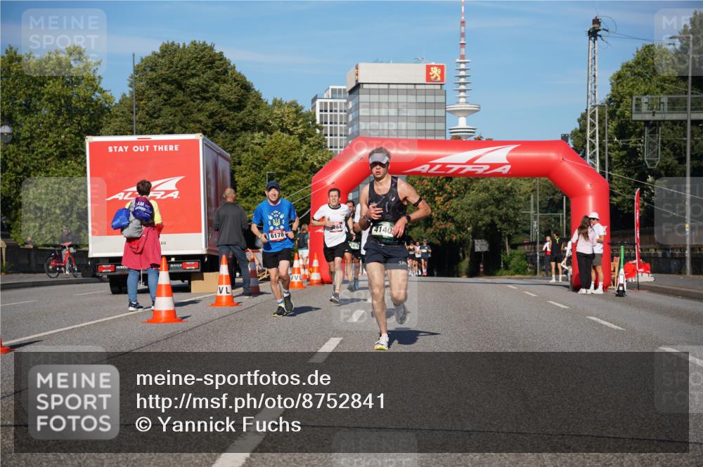07.09.2025 - BARMER Alsterlauf Yannick Fuchs http://msf.ph/oto/8752841 07.09.2025 09:36:34 Laufen 6178, 4140 meine-sportfotos.de