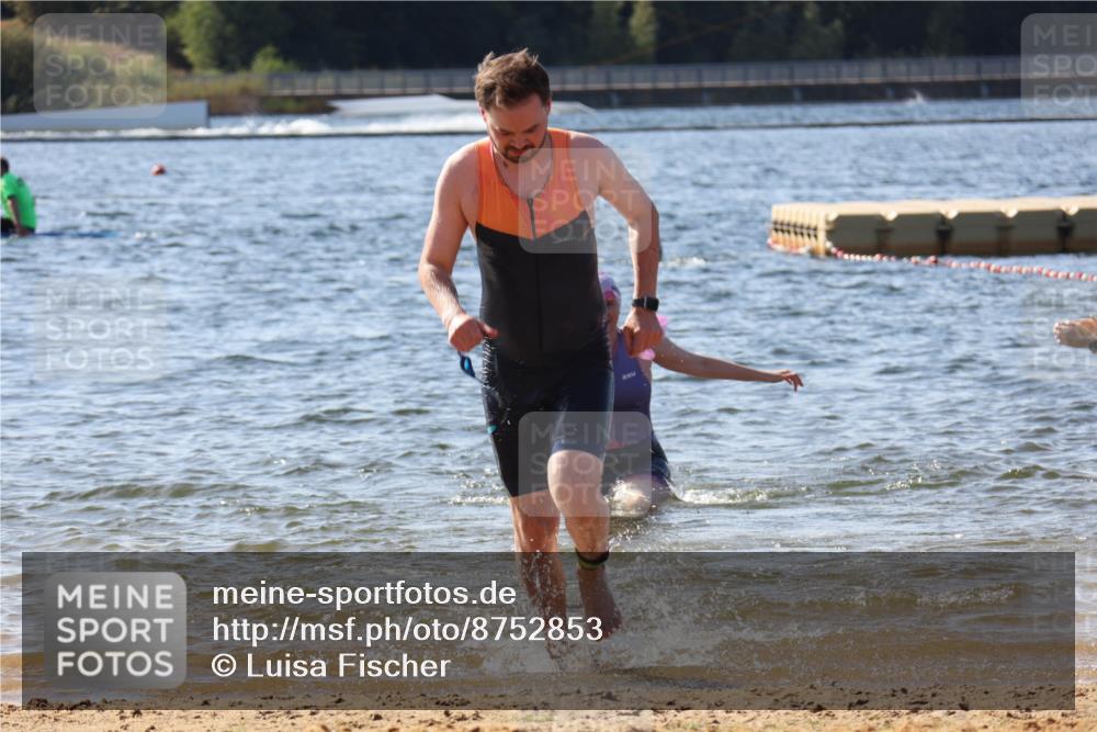 07.09.2025 - 19. Norderstedt Triathlon Luisa Fischer http://msf.ph/oto/8752853 07.09.2025 11:26:08 Schwimmen 162 meine-sportfotos.de