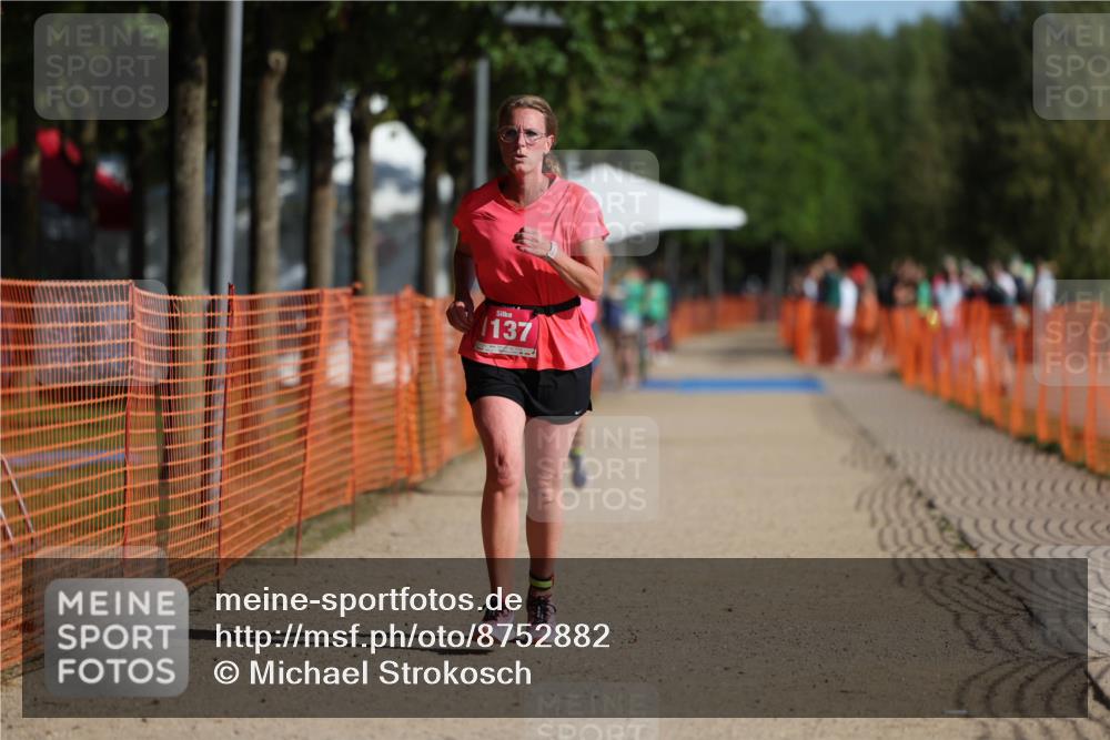 07.09.2025 - 19. Norderstedt Triathlon Michael Strokosch http://msf.ph/oto/8752882 07.09.2025 10:37:08 Laufen 1137 meine-sportfotos.de
