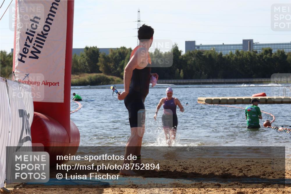 07.09.2025 - 19. Norderstedt Triathlon Luisa Fischer http://msf.ph/oto/8752894 07.09.2025 11:26:12 Schwimmen 162, 163 meine-sportfotos.de