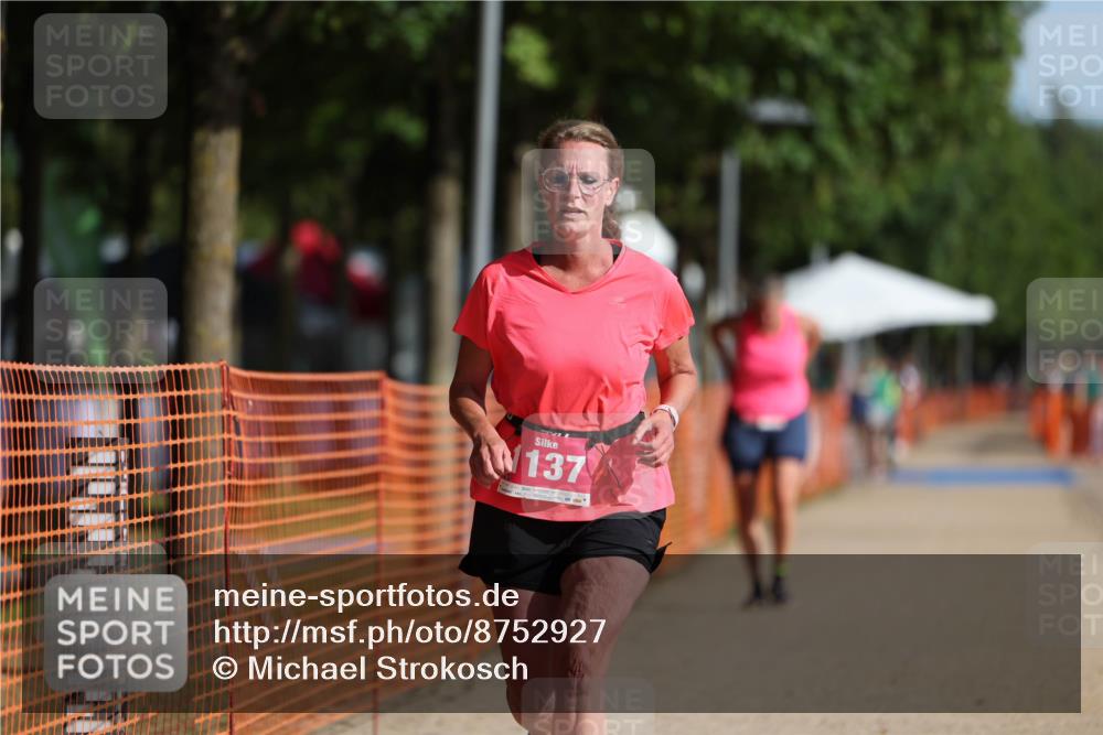 07.09.2025 - 19. Norderstedt Triathlon Michael Strokosch http://msf.ph/oto/8752927 07.09.2025 10:37:10 Laufen 1137 meine-sportfotos.de