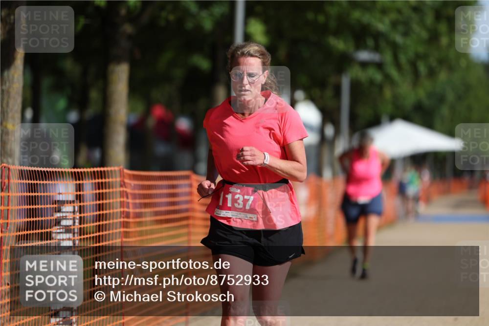 07.09.2025 - 19. Norderstedt Triathlon Michael Strokosch http://msf.ph/oto/8752933 07.09.2025 10:37:10 Laufen 1137 meine-sportfotos.de