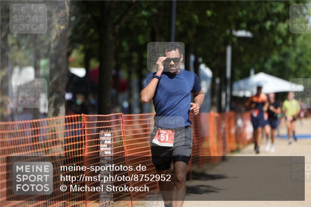 07.09.2025 - 19. Norderstedt Triathlon Michael Strokosch http://msf.ph/oto/8752952 07.09.2025 12:46:49 Laufen 251, 788 meine-sportfotos.de