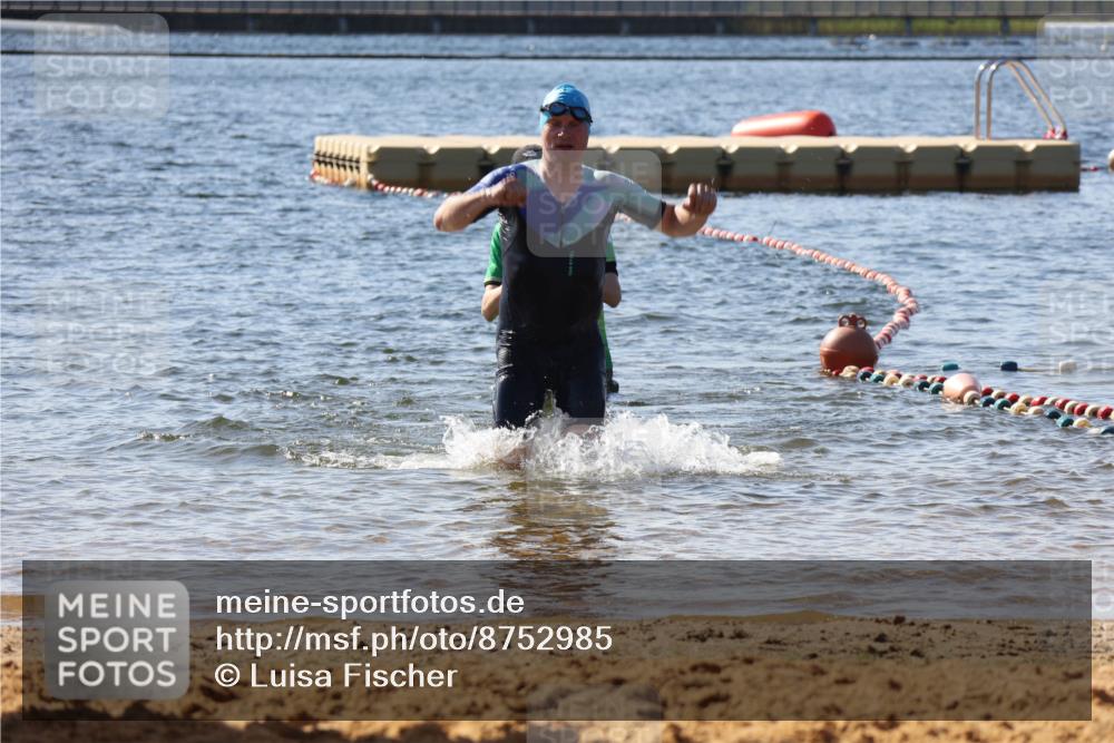 07.09.2025 - 19. Norderstedt Triathlon Luisa Fischer http://msf.ph/oto/8752985 07.09.2025 11:27:16 Schwimmen 170 meine-sportfotos.de