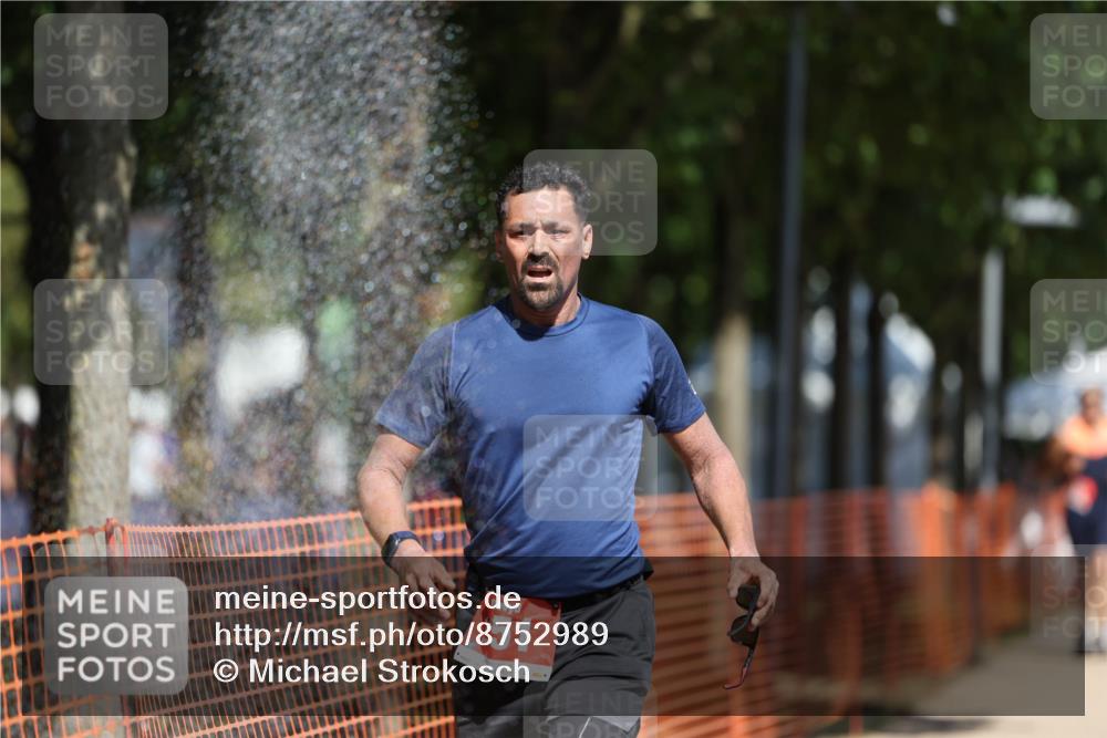 07.09.2025 - 19. Norderstedt Triathlon Michael Strokosch http://msf.ph/oto/8752989 07.09.2025 12:46:51 Laufen 251 meine-sportfotos.de