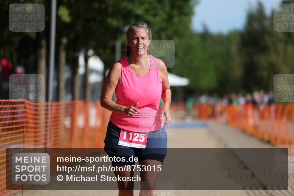 07.09.2025 - 19. Norderstedt Triathlon Michael Strokosch http://msf.ph/oto/8753015 07.09.2025 10:37:19 Laufen 1125 meine-sportfotos.de