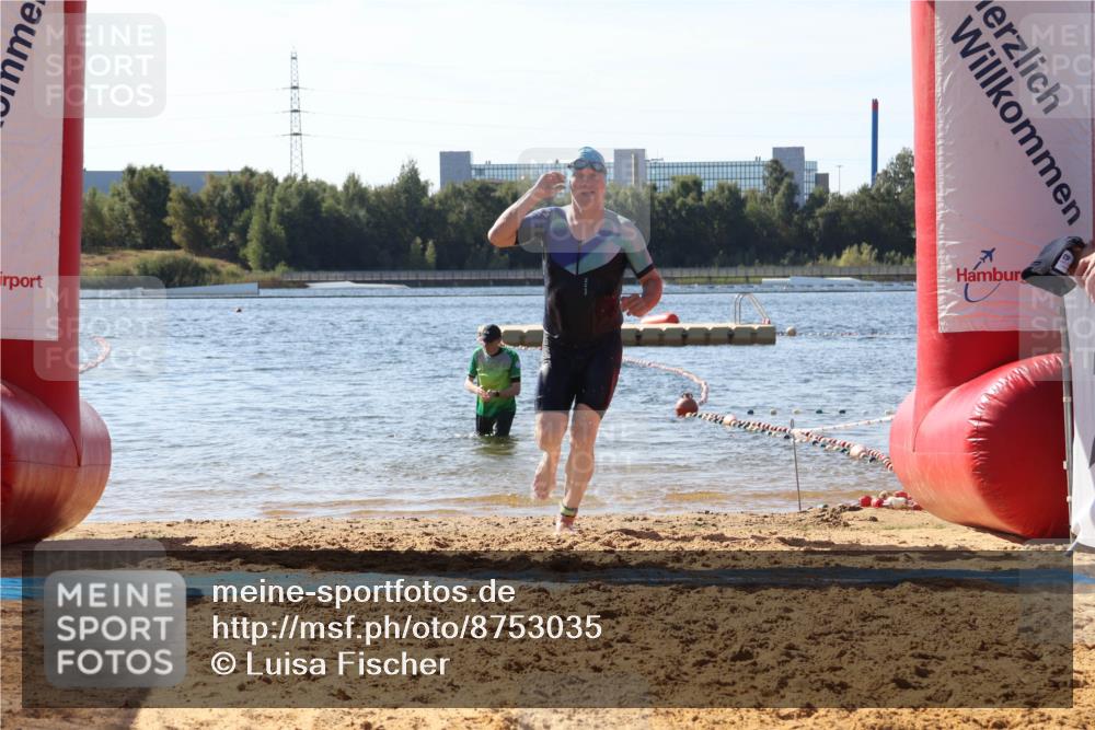 07.09.2025 - 19. Norderstedt Triathlon Luisa Fischer http://msf.ph/oto/8753035 07.09.2025 11:27:20 Schwimmen 170 meine-sportfotos.de