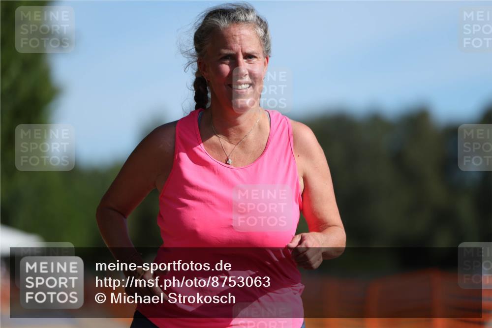07.09.2025 - 19. Norderstedt Triathlon Michael Strokosch http://msf.ph/oto/8753063 07.09.2025 10:37:21 Laufen 1125 meine-sportfotos.de
