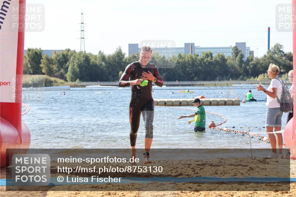 07.09.2025 - 19. Norderstedt Triathlon Luisa Fischer http://msf.ph/oto/8753130 07.09.2025 11:38:24 Schwimmen 791 meine-sportfotos.de