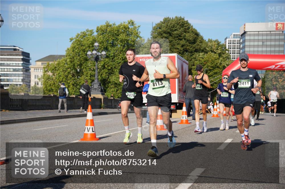 07.09.2025 - BARMER Alsterlauf Yannick Fuchs http://msf.ph/oto/8753214 07.09.2025 09:36:48 Laufen 2826, 37, 8113, 5862, 6255, 2411 meine-sportfotos.de