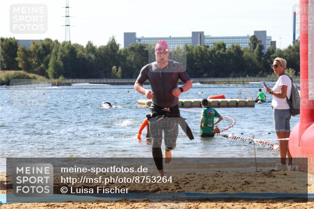 07.09.2025 - 19. Norderstedt Triathlon Luisa Fischer http://msf.ph/oto/8753264 07.09.2025 11:39:27 Schwimmen 168, 1346 meine-sportfotos.de