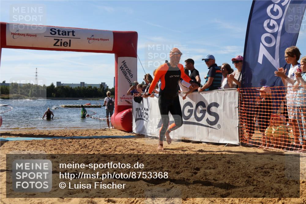 07.09.2025 - 19. Norderstedt Triathlon Luisa Fischer http://msf.ph/oto/8753368 07.09.2025 11:39:37 Schwimmen 1233, 1346 meine-sportfotos.de