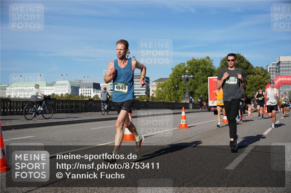 07.09.2025 - BARMER Alsterlauf Yannick Fuchs http://msf.ph/oto/8753411 07.09.2025 09:36:53 Laufen 4949, 2699, 484, 8040 meine-sportfotos.de