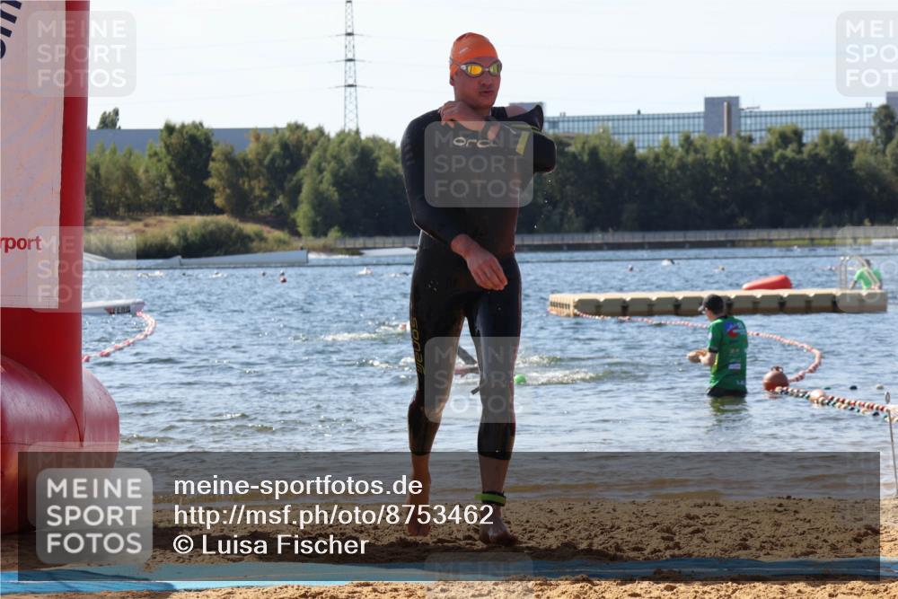 07.09.2025 - 19. Norderstedt Triathlon Luisa Fischer http://msf.ph/oto/8753462 07.09.2025 11:40:15 Schwimmen 1272 meine-sportfotos.de