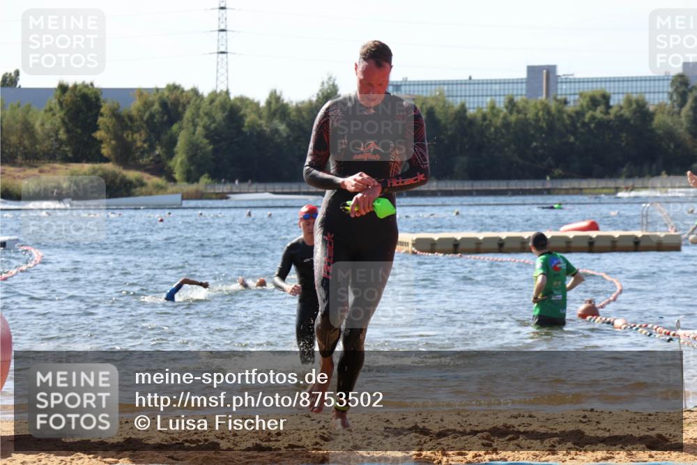 07.09.2025 - 19. Norderstedt Triathlon Luisa Fischer http://msf.ph/oto/8753502 07.09.2025 11:40:29 Schwimmen 226, 824 meine-sportfotos.de