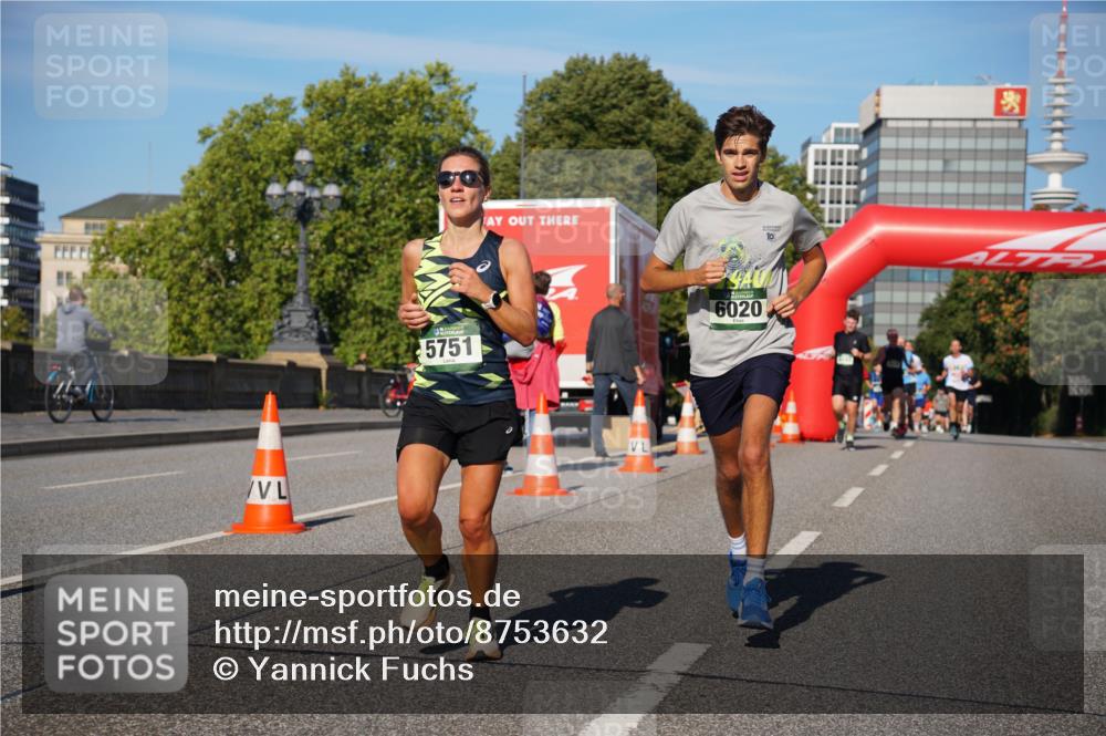 07.09.2025 - BARMER Alsterlauf Yannick Fuchs http://msf.ph/oto/8753632 07.09.2025 09:36:58 Laufen 5751, 6020, 10 meine-sportfotos.de