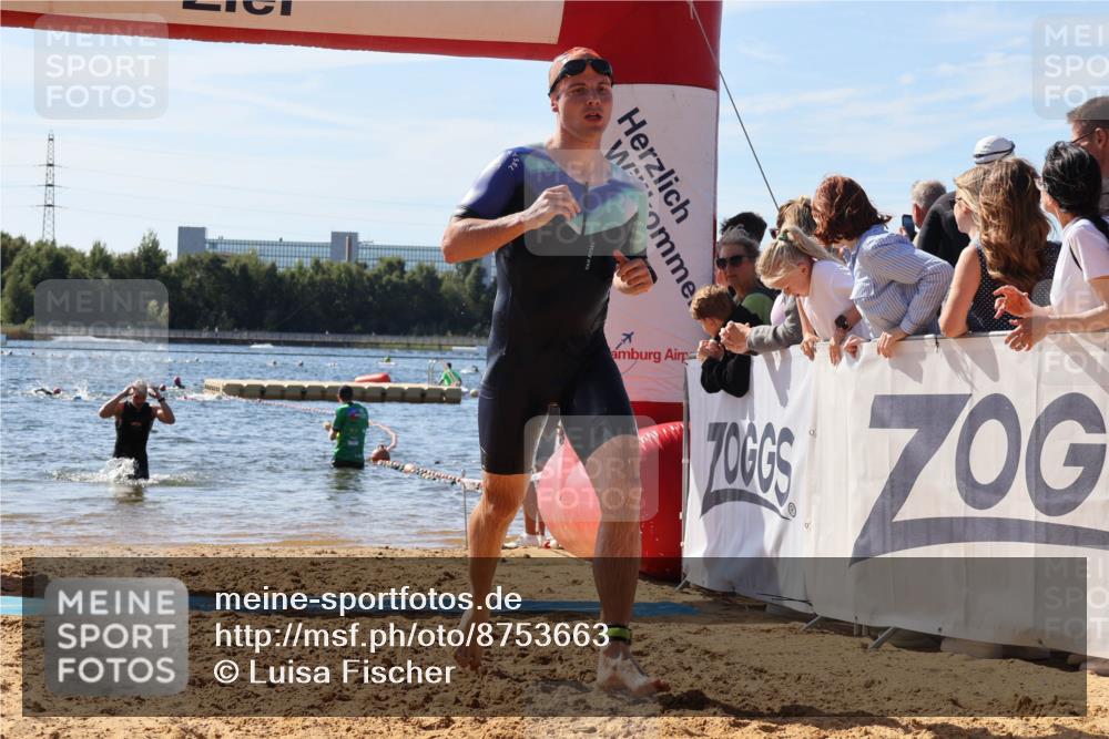 07.09.2025 - 19. Norderstedt Triathlon Luisa Fischer http://msf.ph/oto/8753663 07.09.2025 11:40:53 Schwimmen 151, 215, 741 meine-sportfotos.de