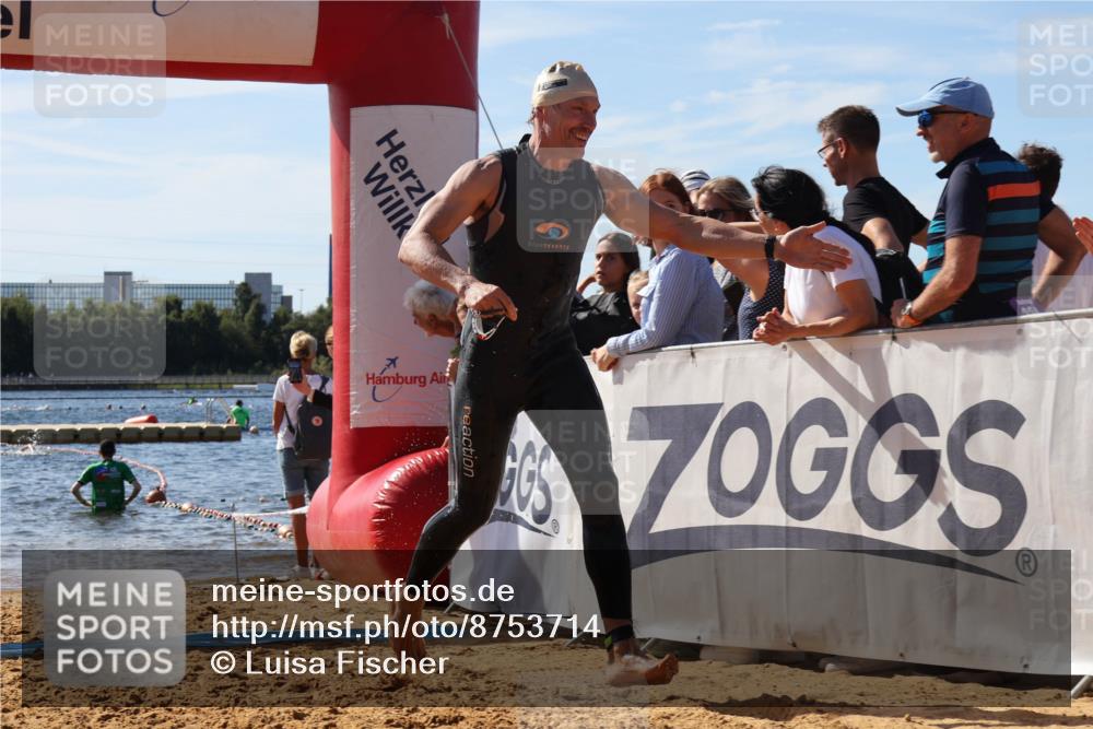 07.09.2025 - 19. Norderstedt Triathlon Luisa Fischer http://msf.ph/oto/8753714 07.09.2025 11:41:00 Schwimmen 151, 215, 741 meine-sportfotos.de