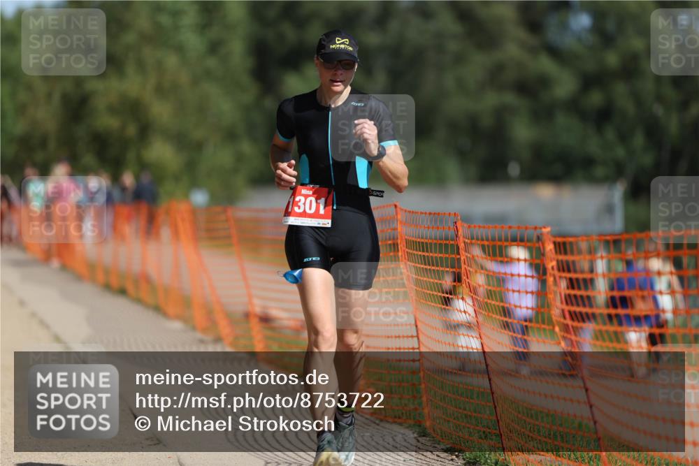 07.09.2025 - 19. Norderstedt Triathlon Michael Strokosch http://msf.ph/oto/8753722 07.09.2025 12:01:34 Laufen 148, 774, 1178, 1301, 1332, 1334 meine-sportfotos.de