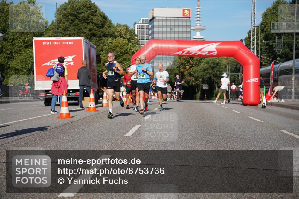 07.09.2025 - BARMER Alsterlauf Yannick Fuchs http://msf.ph/oto/8753736 07.09.2025 09:37:04 Laufen 5034, 815, 447, 3596, 345 meine-sportfotos.de