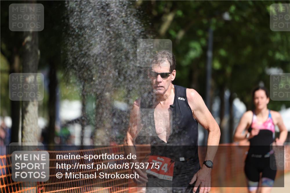 07.09.2025 - 19. Norderstedt Triathlon Michael Strokosch http://msf.ph/oto/8753775 07.09.2025 12:01:36 Laufen 148, 774, 1178, 1301, 1332, 1334 meine-sportfotos.de