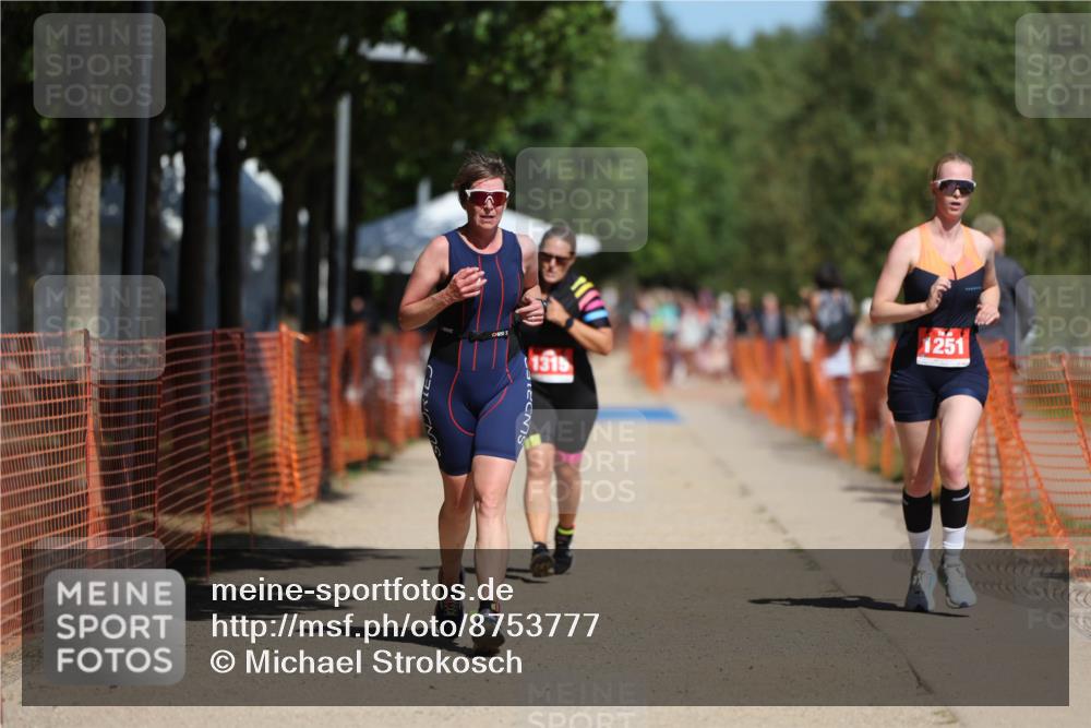 07.09.2025 - 19. Norderstedt Triathlon Michael Strokosch http://msf.ph/oto/8753777 07.09.2025 12:47:58 Laufen 210, 216, 1251, 1315 meine-sportfotos.de