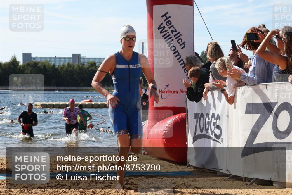 07.09.2025 - 19. Norderstedt Triathlon Luisa Fischer http://msf.ph/oto/8753790 07.09.2025 11:41:35 Schwimmen 245, 302, 1249 meine-sportfotos.de