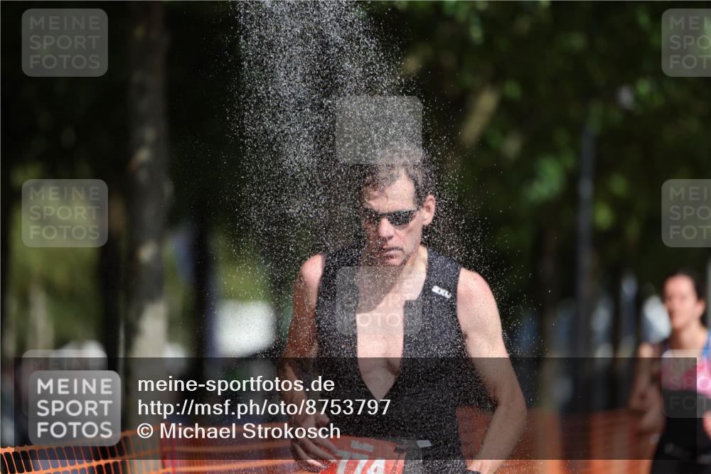 07.09.2025 - 19. Norderstedt Triathlon Michael Strokosch http://msf.ph/oto/8753797 07.09.2025 12:01:37 Laufen 148, 774, 1178, 1301, 1334 meine-sportfotos.de