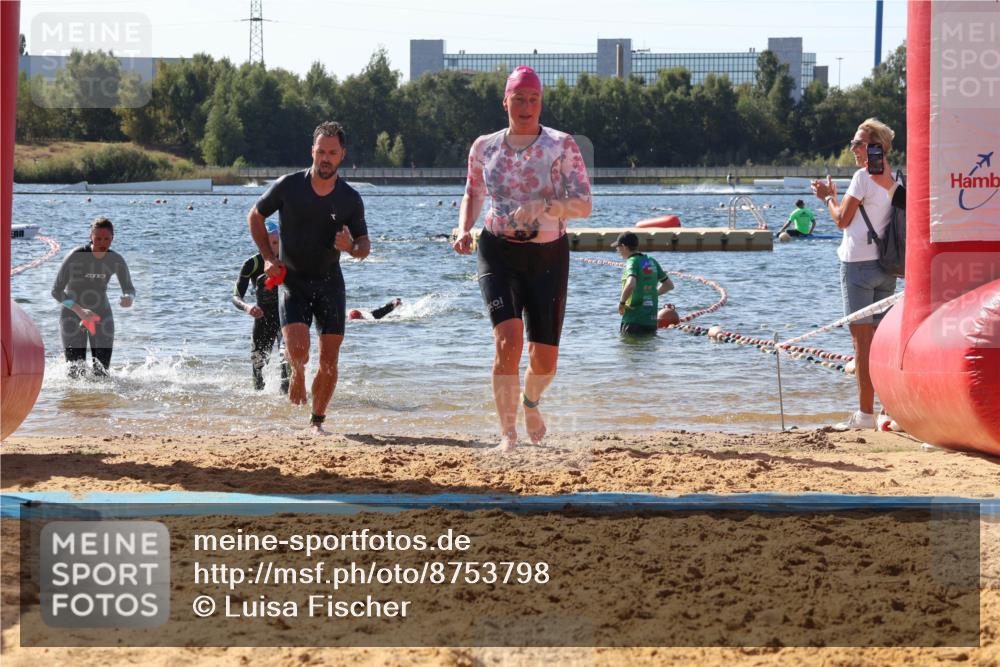 07.09.2025 - 19. Norderstedt Triathlon Luisa Fischer http://msf.ph/oto/8753798 07.09.2025 11:41:40 Schwimmen 245, 302, 792, 1249, 1386 meine-sportfotos.de