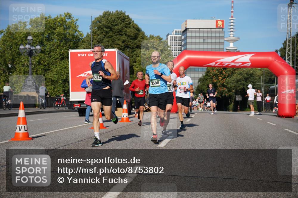 07.09.2025 - BARMER Alsterlauf Yannick Fuchs http://msf.ph/oto/8753802 07.09.2025 09:37:05 Laufen 5034, 3596, 345 meine-sportfotos.de