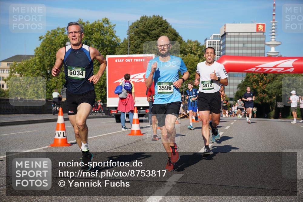 07.09.2025 - BARMER Alsterlauf Yannick Fuchs http://msf.ph/oto/8753817 07.09.2025 09:37:06 Laufen 5034, 3596, 4472 meine-sportfotos.de
