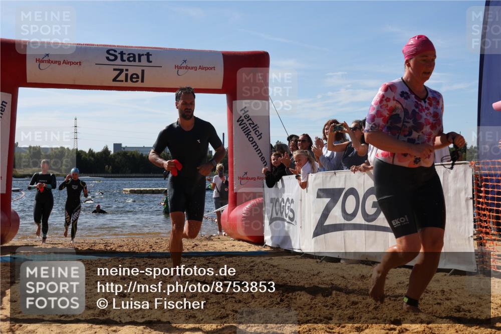 07.09.2025 - 19. Norderstedt Triathlon Luisa Fischer http://msf.ph/oto/8753853 07.09.2025 11:41:43 Schwimmen 245, 302, 792, 1249, 1386 meine-sportfotos.de