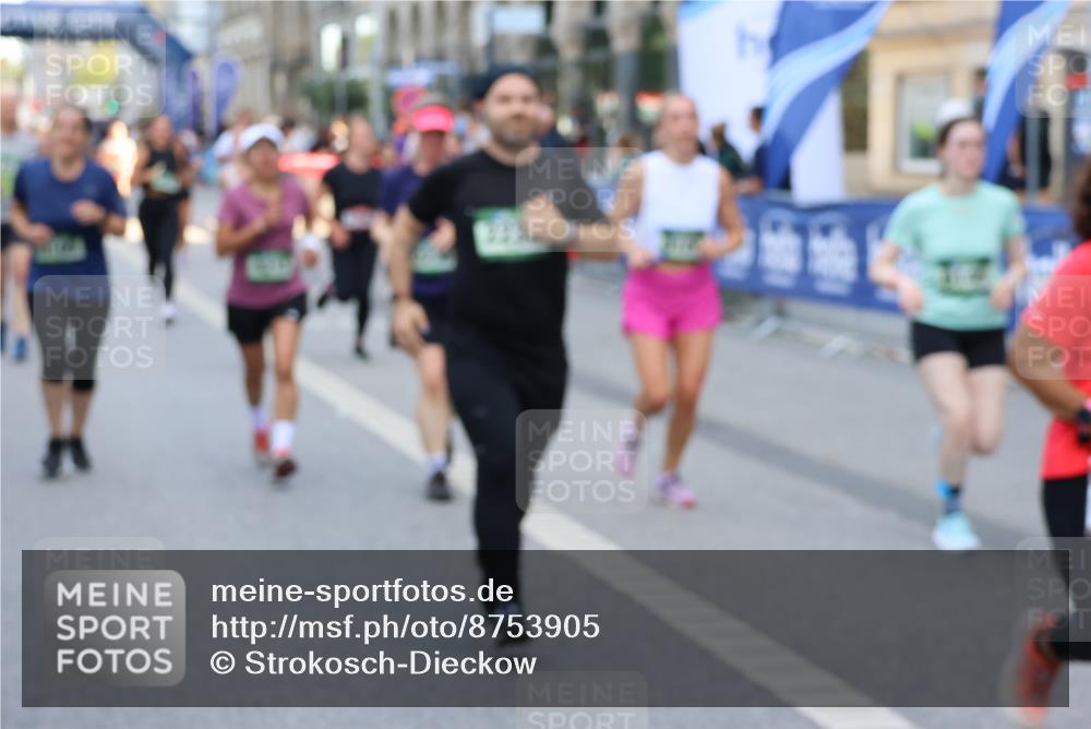 07.09.2025 - BARMER Alsterlauf Strokosch-Dieckow http://msf.ph/oto/8753905 07.09.2025 10:14:30 Ziel 2621, 2736, 2825, 3455, 3466, 3736, 3851, 3904, 4630, 4725, 4734, 4742, 4845, 4883, 5036, 5280, 5281, 6344, 6345, 8258, 8296 meine-sportfotos.de