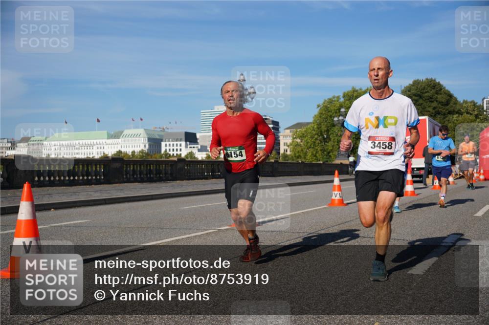 07.09.2025 - BARMER Alsterlauf Yannick Fuchs http://msf.ph/oto/8753919 07.09.2025 09:37:09 Laufen 8154, 3458, 612 meine-sportfotos.de