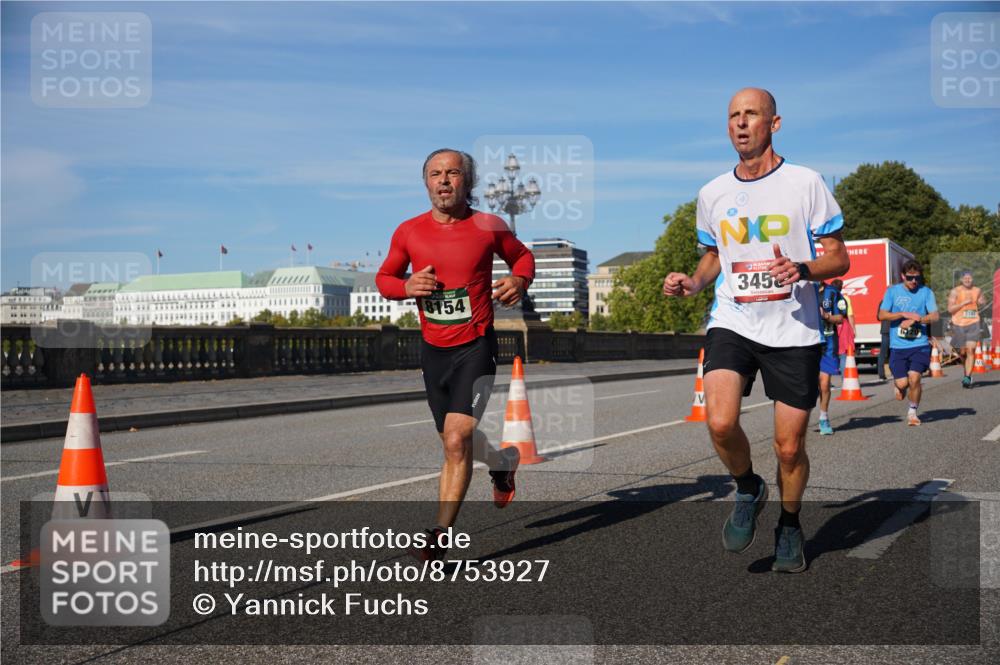 07.09.2025 - BARMER Alsterlauf Yannick Fuchs http://msf.ph/oto/8753927 07.09.2025 09:37:09 Laufen 8154, 345, 2745 meine-sportfotos.de