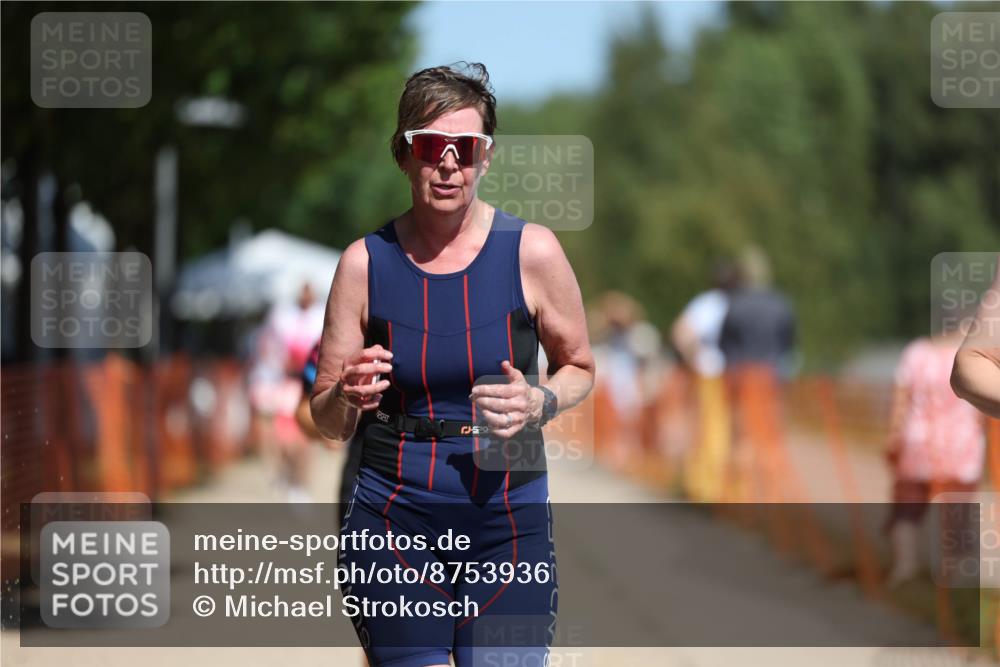 07.09.2025 - 19. Norderstedt Triathlon Michael Strokosch http://msf.ph/oto/8753936 07.09.2025 12:48:02 Laufen 216, 1251, 1315 meine-sportfotos.de