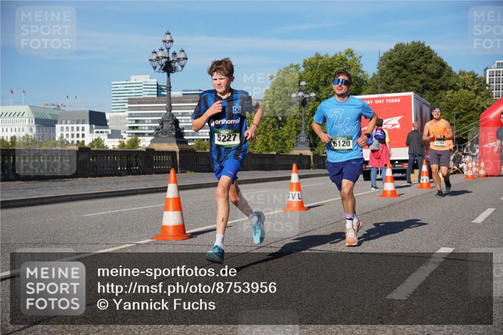 07.09.2025 - BARMER Alsterlauf Yannick Fuchs http://msf.ph/oto/8753956 07.09.2025 09:37:10 Laufen 5227, 6120, 2785 meine-sportfotos.de