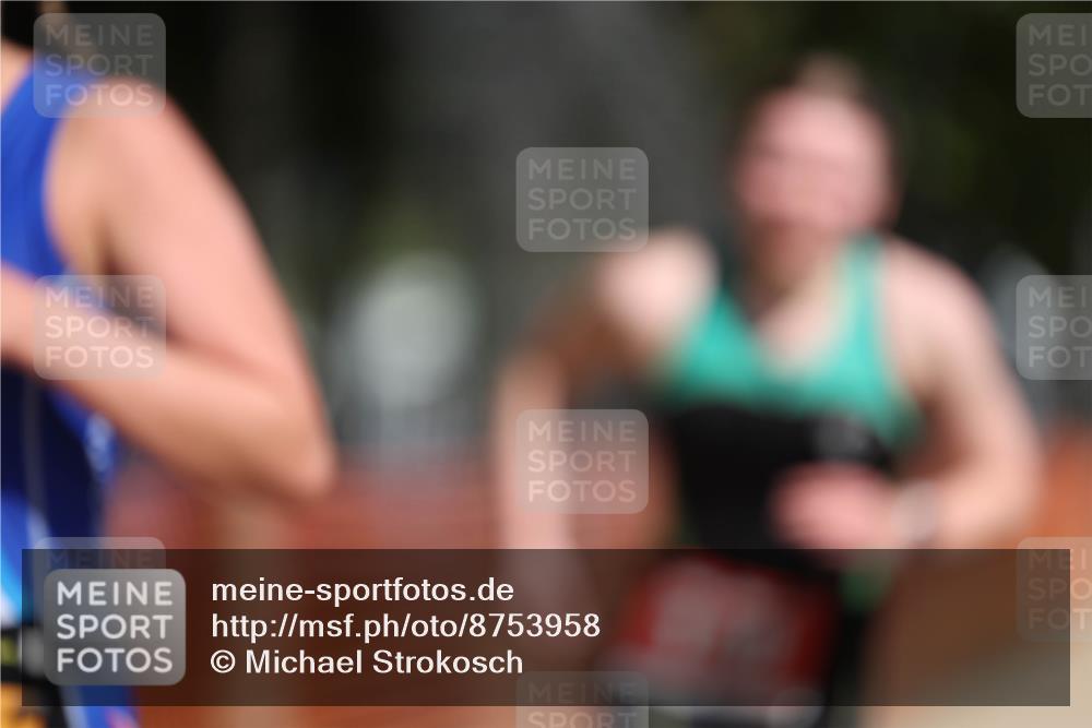 07.09.2025 - 19. Norderstedt Triathlon Michael Strokosch http://msf.ph/oto/8753958 07.09.2025 12:01:41 Laufen 148, 1178, 1334 meine-sportfotos.de