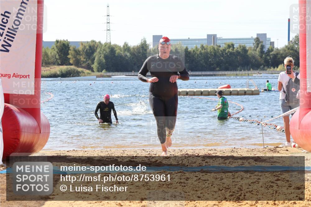 07.09.2025 - 19. Norderstedt Triathlon Luisa Fischer http://msf.ph/oto/8753961 07.09.2025 11:41:53 Schwimmen 245, 792, 1367, 1386 meine-sportfotos.de