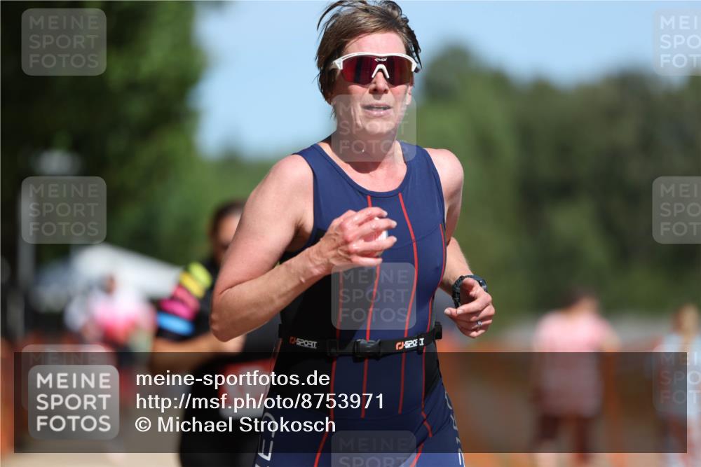 07.09.2025 - 19. Norderstedt Triathlon Michael Strokosch http://msf.ph/oto/8753971 07.09.2025 12:48:03 Laufen 216, 1251, 1315, 1322 meine-sportfotos.de